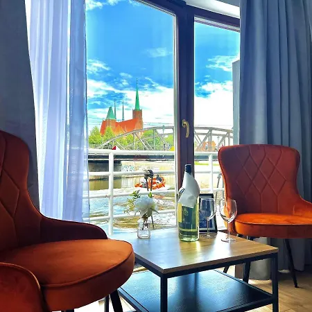 Bed and breakfast Great Polonia River Boat Breslavia