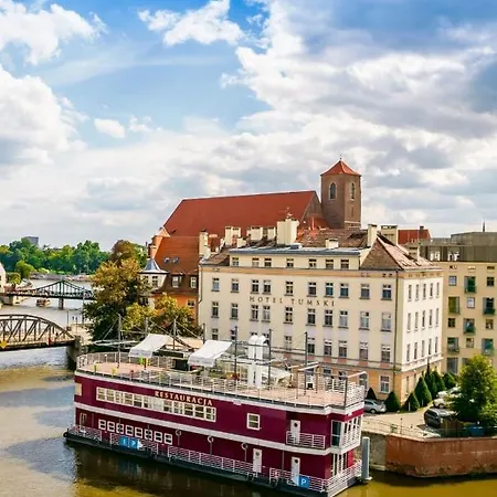 Great Polonia River Boat Bed and breakfast