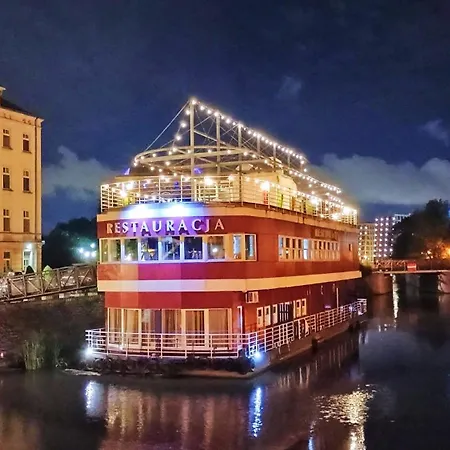 Frühstückspension Great Polonia River Boat 3*