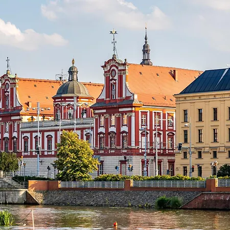 Great Polonia River Boat Bed and breakfast