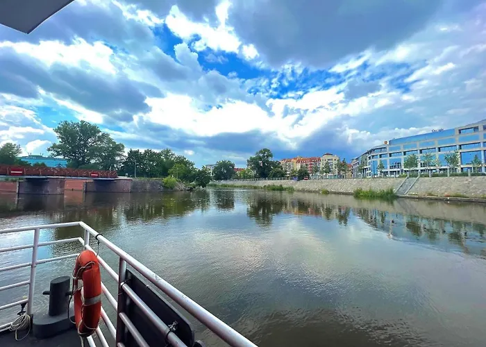 Great Polonia River Boat 住宿加早餐酒店 3*