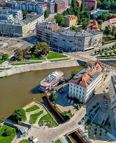 Great Polonia River Boat Alojamento de Acomodação e Pequeno-almoço Wrocław
