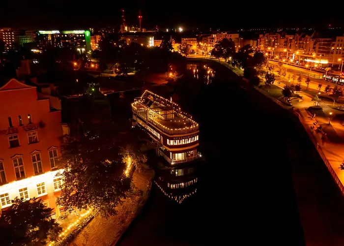 Alojamento de Acomodação e Pequeno-almoço Great Polonia River Boat Wrocław